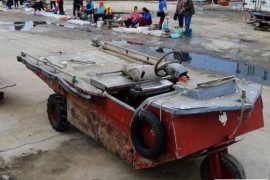 海农狂想造出两栖三轮摩托车