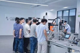 为什么模具厂的老板宁愿1万月薪招新人，也不愿意给月薪5000的老员工涨薪 ... ... ...为什么模具厂的老板宁愿1万月薪招新人，也不愿意给月薪5千的老员工涨薪