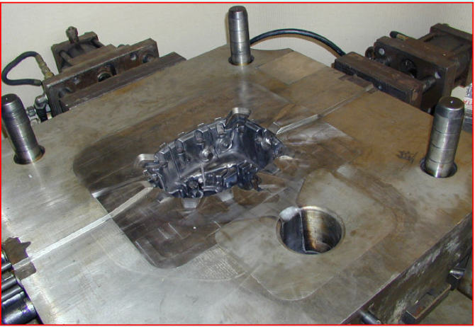 大型压铸模设计要求及结构特点（图文教程）,大型压铸模要求高可靠性和长寿命图片,模具,机构,定位,第11张