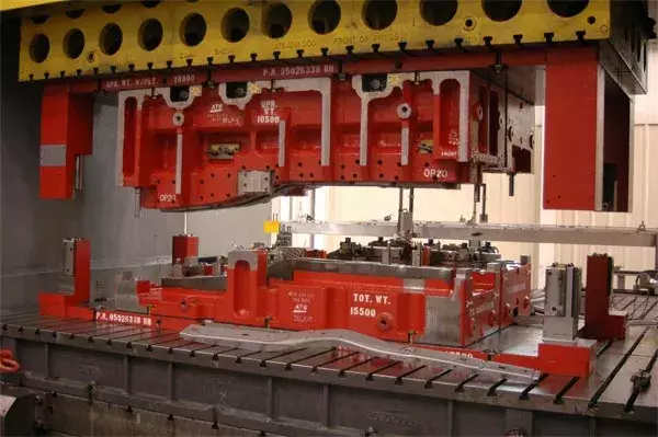 冲压五金模具设计的经验分享及未来发展方向简述,冲压模具的经验分享及未来发展方向简述,模具设计,冲压,第4张